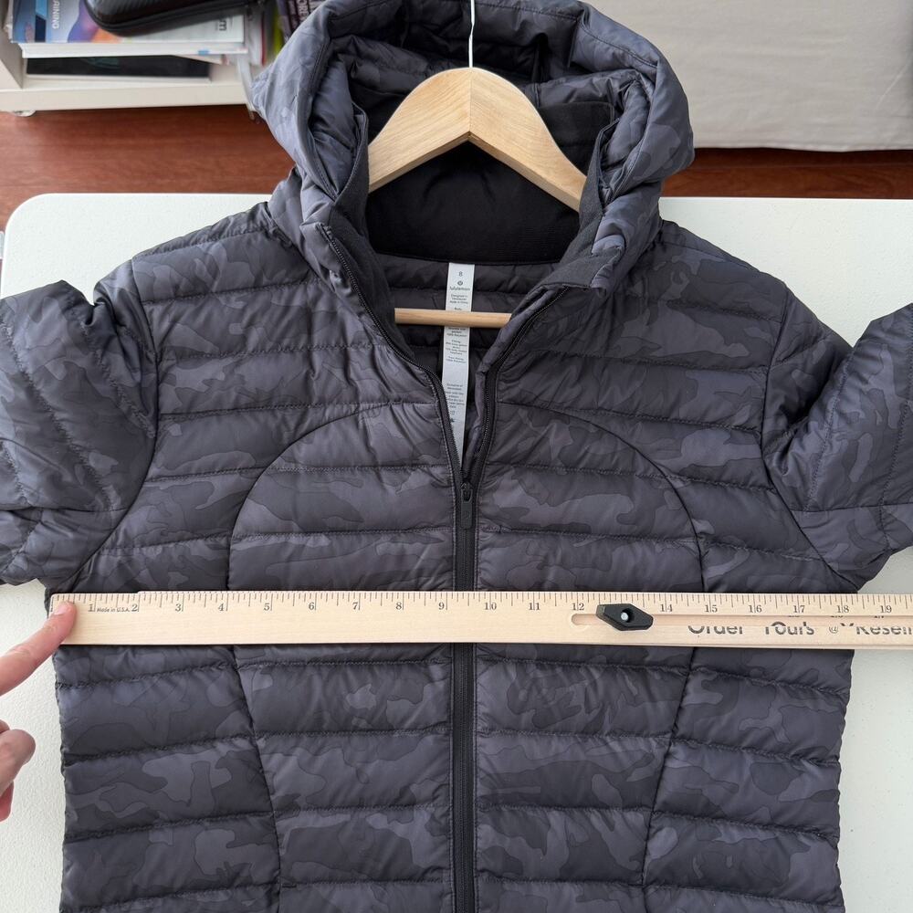 Lululemon Pack It Down Jacket Mens 8 Black Gray Camo Incognito Packable W Hood - Picture 13 of 13